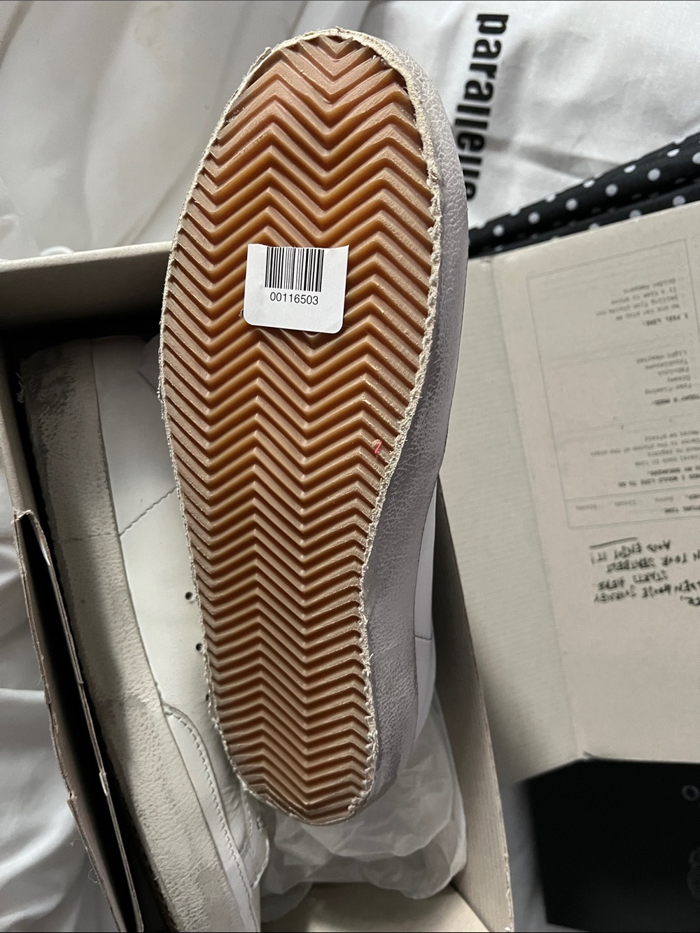 Golden Goose White Leather Low-Top Sneaker with Pink Star - Picture 3 of 4